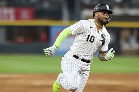 Yoán Moncada returns from the injured list as the Chicago White Sox host the City Series